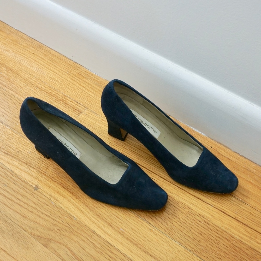 💜 VINTAGE LIZ CLAIBORNE Navy Suede Heels (6.5M) - Picture 4 of 9